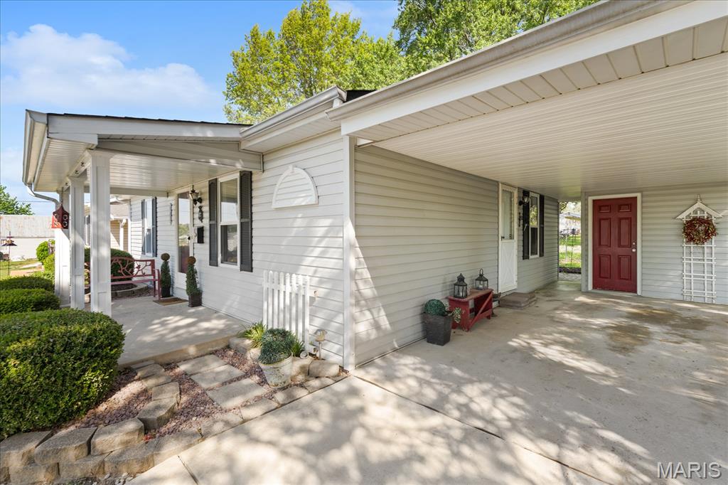 209 Oak Street Waterloo, IL 62298 - Photo 25 of 32
