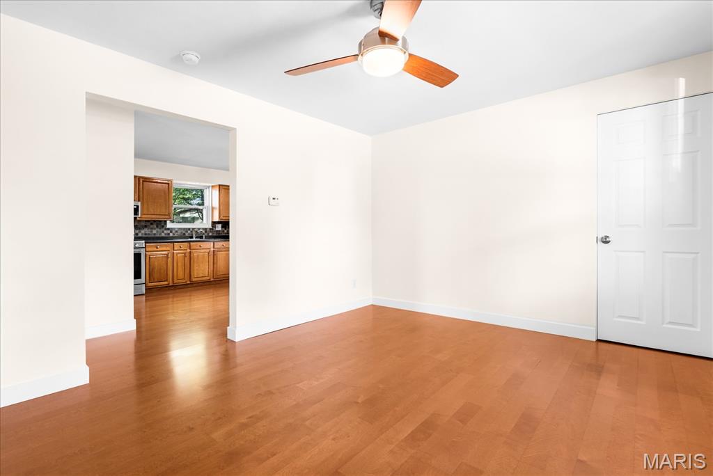 209 Oak Street Waterloo, IL 62298 - Photo 7 of 32
