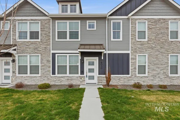 $325,990 | 6030 South Jessenia Lane, Boise, ID 83709
