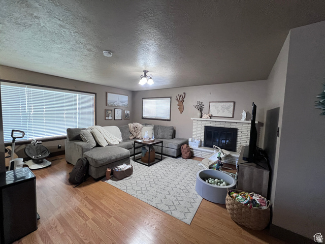 174 North 500 East Logan, UT 84321 - Photo 30 of 32 Main Level Living Room