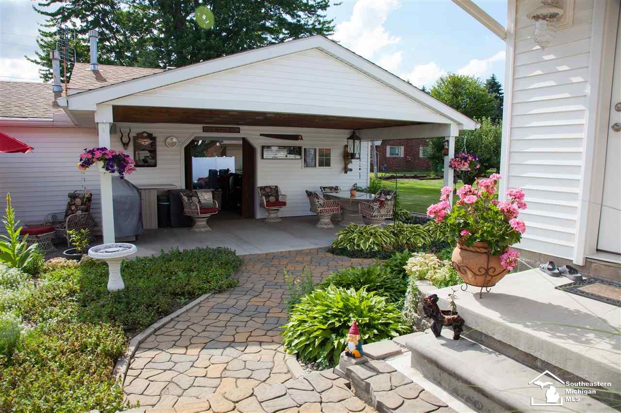 10487 Grafton Road Carleton, MI 48117 - Photo 18 of 54