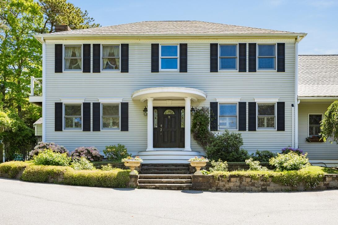 227 Run Hill Road Brewster, MA 02631 - Photo 5 of 89 front view of a house