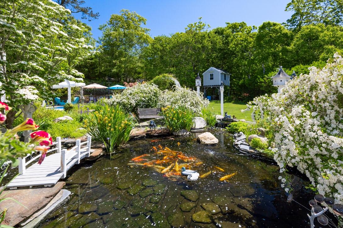 227 Run Hill Road Brewster, MA 02631 - Photo 79 of 89 a picture of flowers