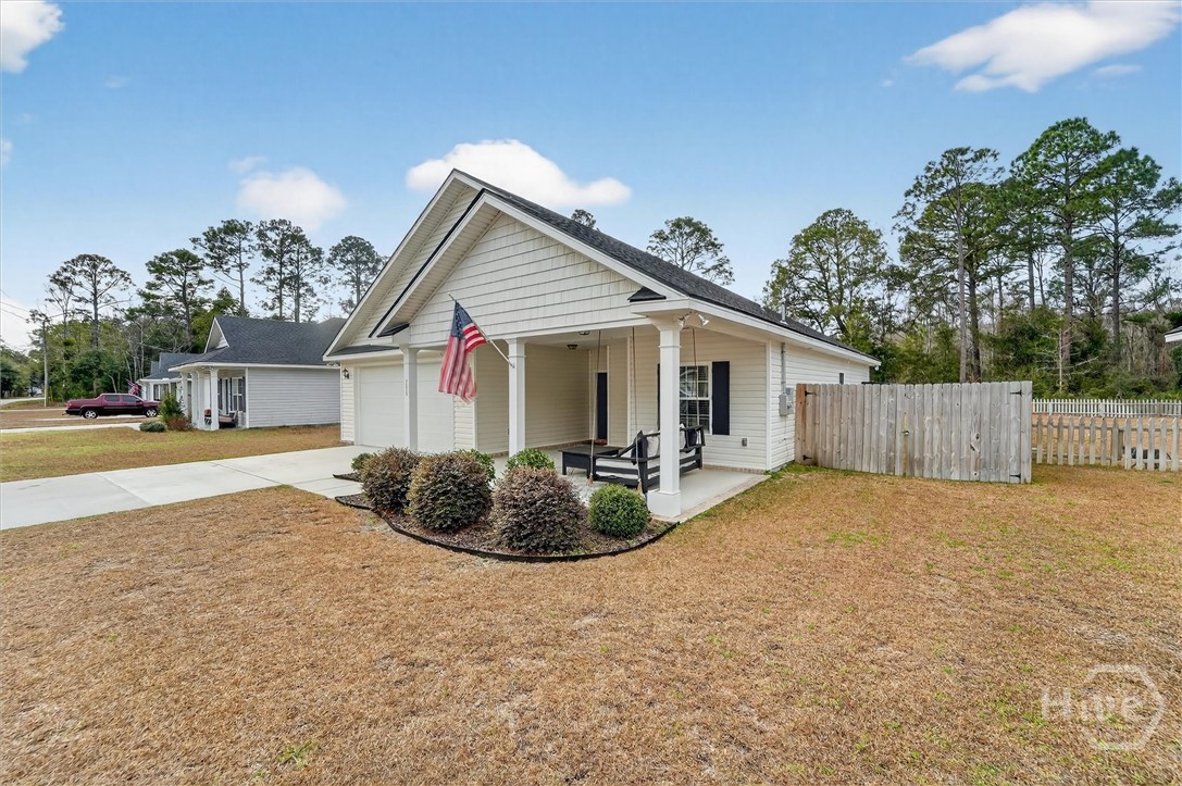 1213 Market Street Darien, GA 31305 - Photo 4 of 36