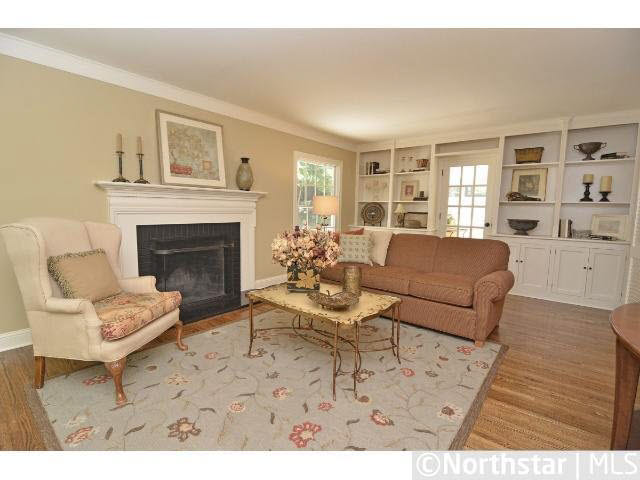 27965 Woodside Road Shorewood, MN 55331 - Photo 3 of 18