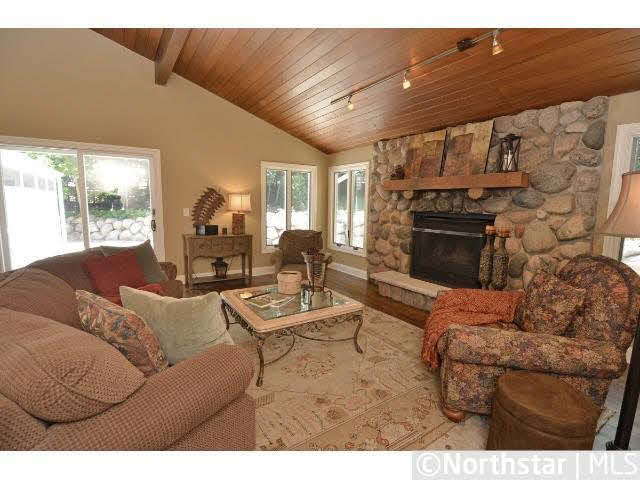 27965 Woodside Road Shorewood, MN 55331 - Photo 8 of 18
