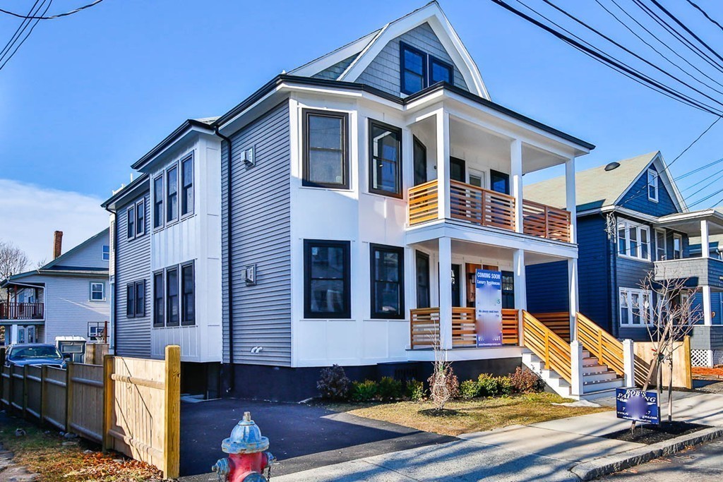 72 Governor Winthrop Road, Unit 72 Somerville, MA 02145 - Photo 33 of 41 Gallery Image 33