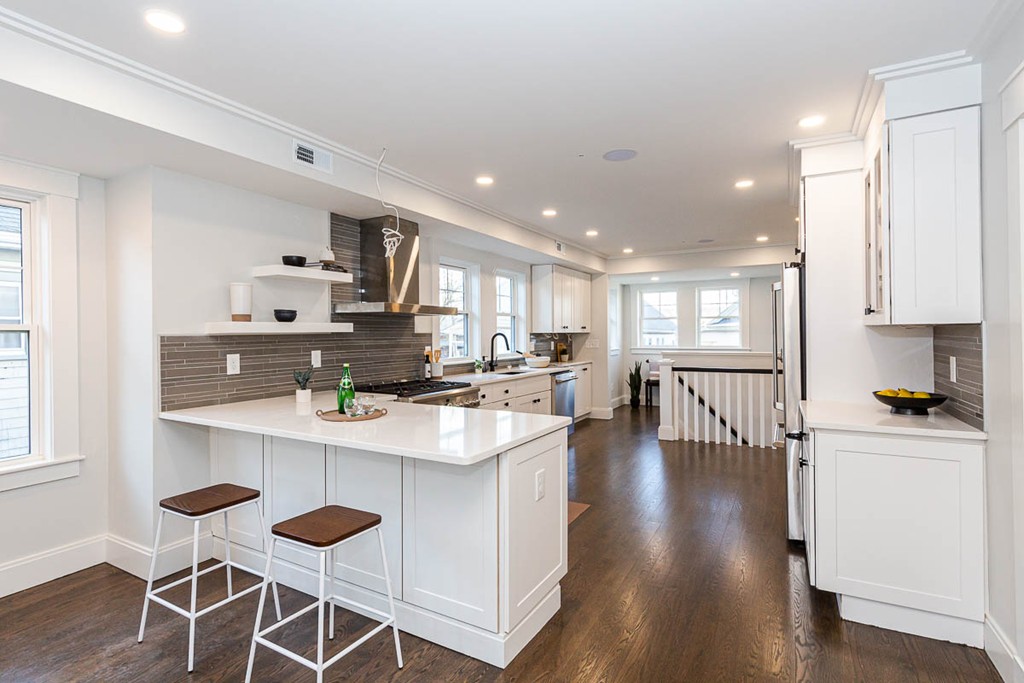 72 Governor Winthrop Road, Unit 72 Somerville, MA 02145 - Photo 5 of 41 Gallery Image 5