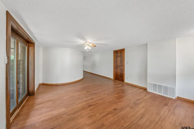 $379,000 | 229 Hideaway Lane East, Hideaway, TX 75771