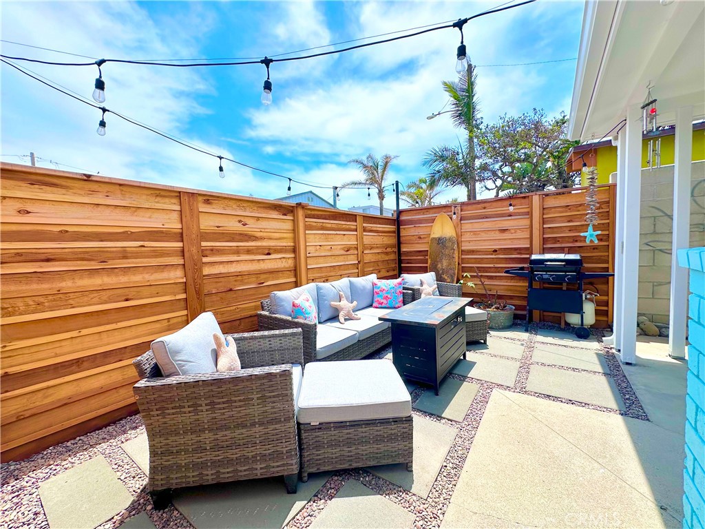 129 Oxnard Avenue Oxnard, CA 93035 - Photo 2 of 29