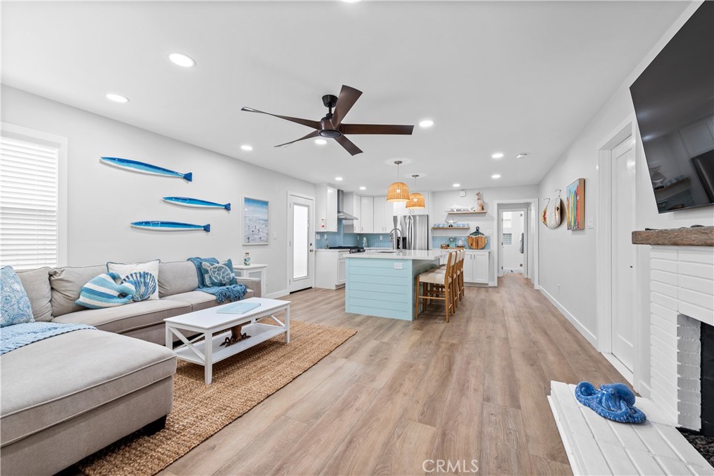 129 Oxnard Avenue Oxnard, CA 93035 - Photo 6 of 29