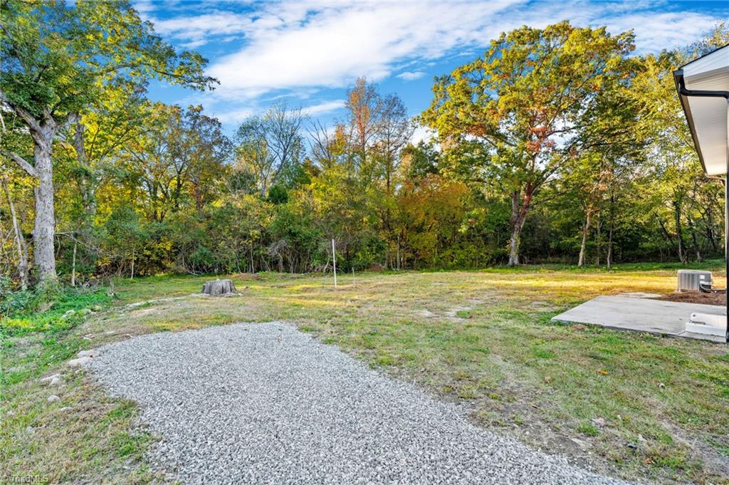 4490 Wallburg-High Point Road High Point, NC 27265 - Photo 29 of 31 Gallery Image 29