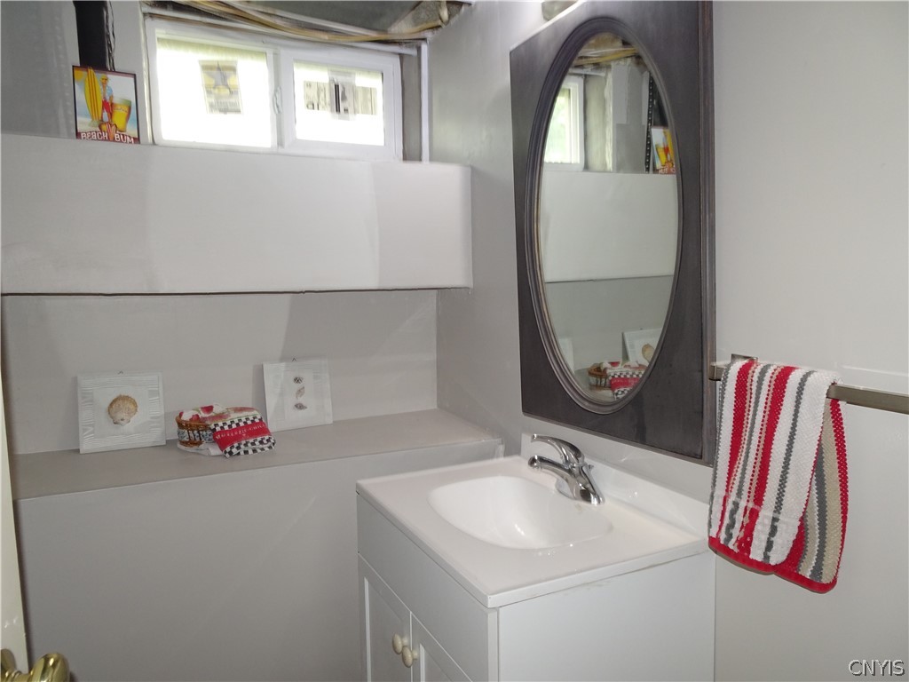 111 Newcastle Road Geddes, NY 13219 - Photo 21 of 30