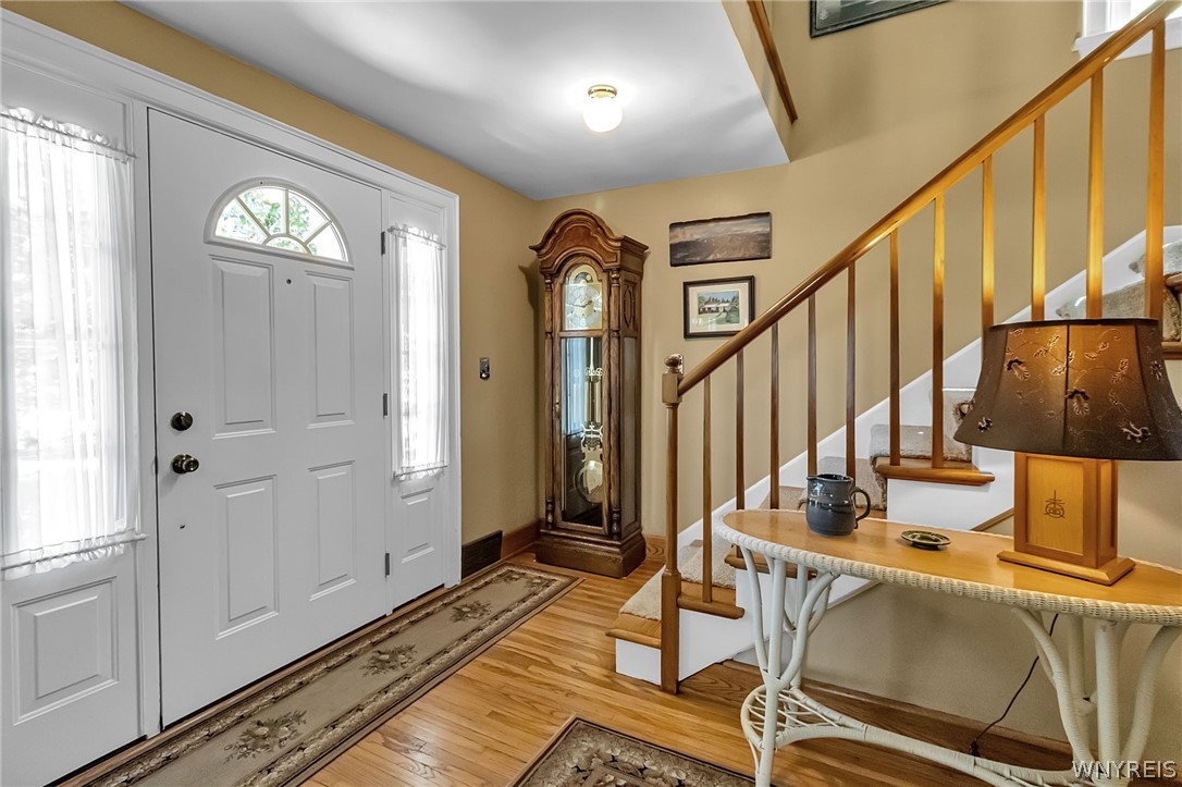 139 Buffalo Road East Aurora, NY 14052 - Photo 4 of 50