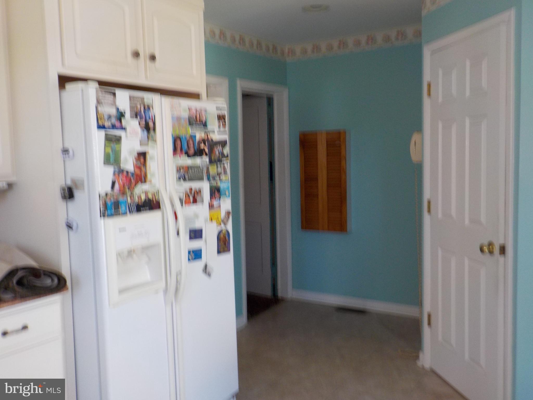 244 Williams Road Bryn Mawr, PA 19010 - Photo 15 of 40 Moore cabinets and drawers