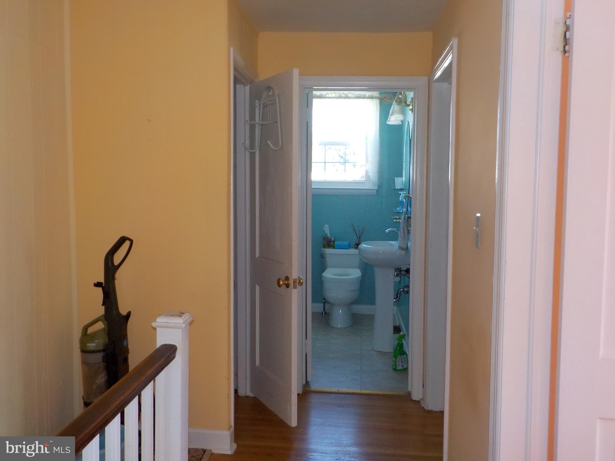 244 Williams Road Bryn Mawr, PA 19010 - Photo 22 of 40 Hallway