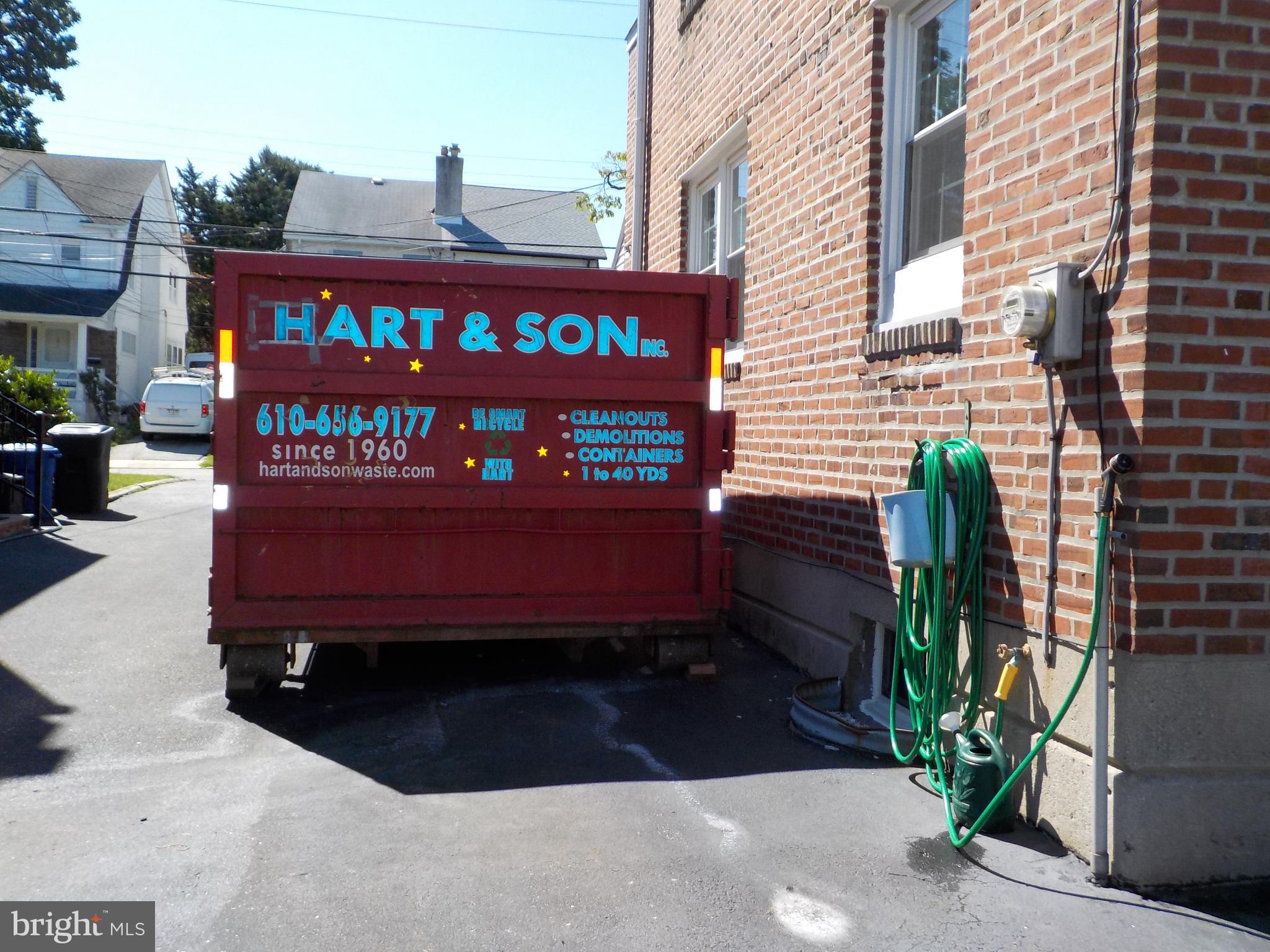 244 Williams Road Bryn Mawr, PA 19010 - Photo 35 of 40 Long driveway