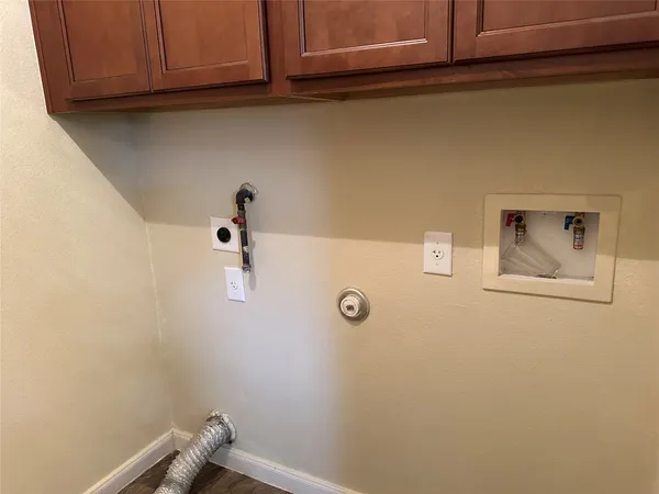 $1,950 | 307 Wildcat Drive, Bastrop, TX 78602