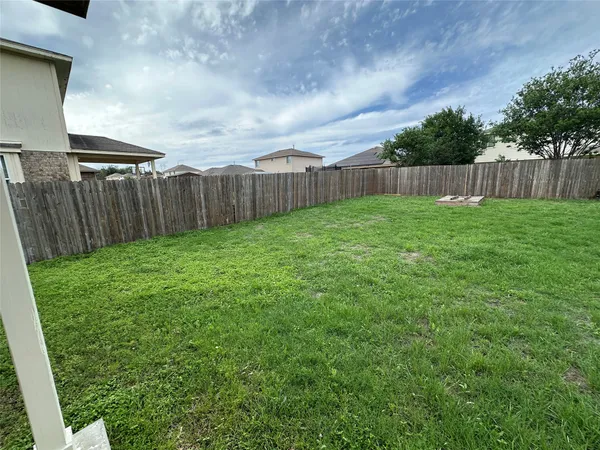 $1,950 | 307 Wildcat Drive, Bastrop, TX 78602