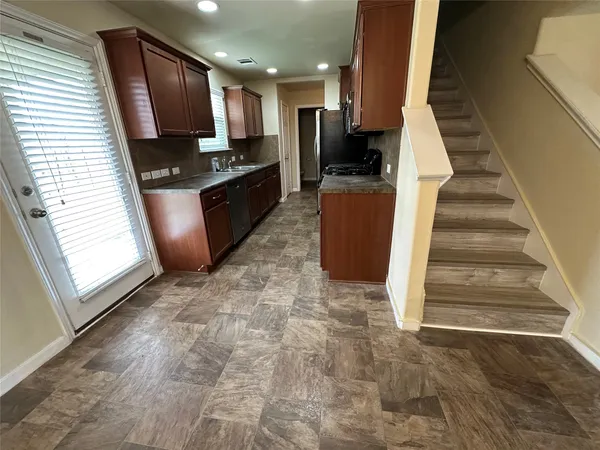 $1,950 | 307 Wildcat Drive, Bastrop, TX 78602