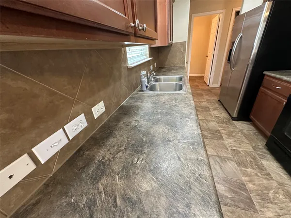 $1,950 | 307 Wildcat Drive, Bastrop, TX 78602