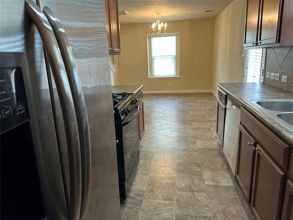 $1,950 | 307 Wildcat Drive, Bastrop, TX 78602