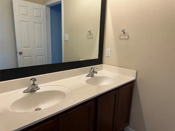 $1,950 | 307 Wildcat Drive, Bastrop, TX 78602