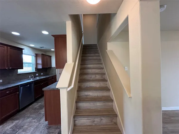 $1,950 | 307 Wildcat Drive, Bastrop, TX 78602