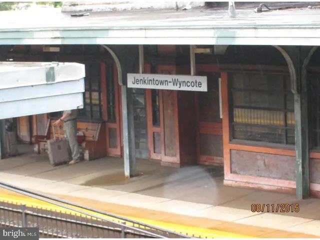 a view of a entryway of the house