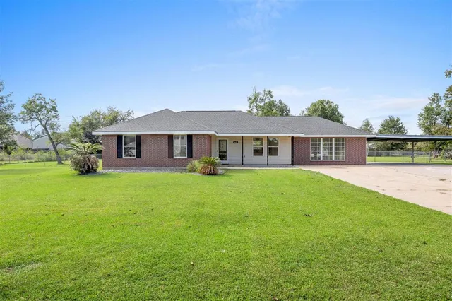 $214,900 | 649 Jonquil Drive, Lake Charles, LA 70611