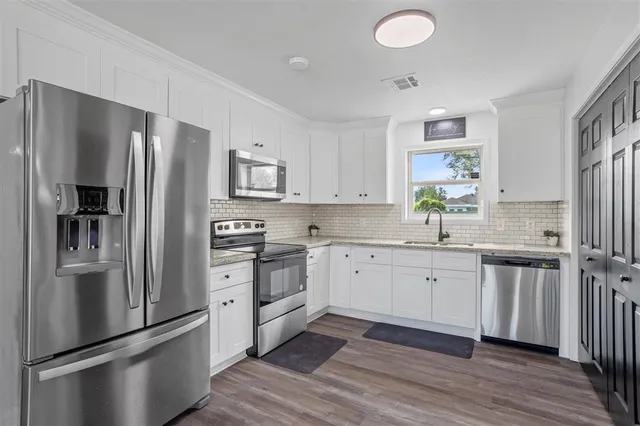 $214,900 | 649 Jonquil Drive, Lake Charles, LA 70611