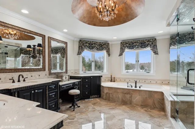 $1,899,900 | 11 Moate Lane, Barrington Hills, IL 60010