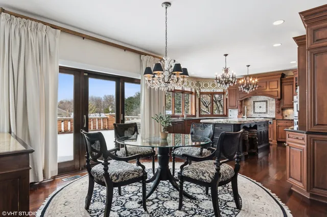 $1,899,900 | 11 Moate Lane, Barrington Hills, IL 60010