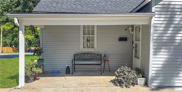 $128,500 | 409 West 26th Street, Higginsville, MO 64037