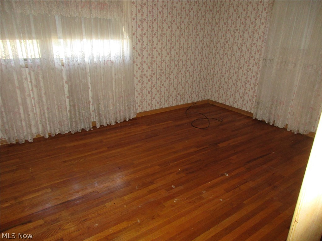 975 Hanley Road Cleveland, OH 44124 - Photo 12 of 21