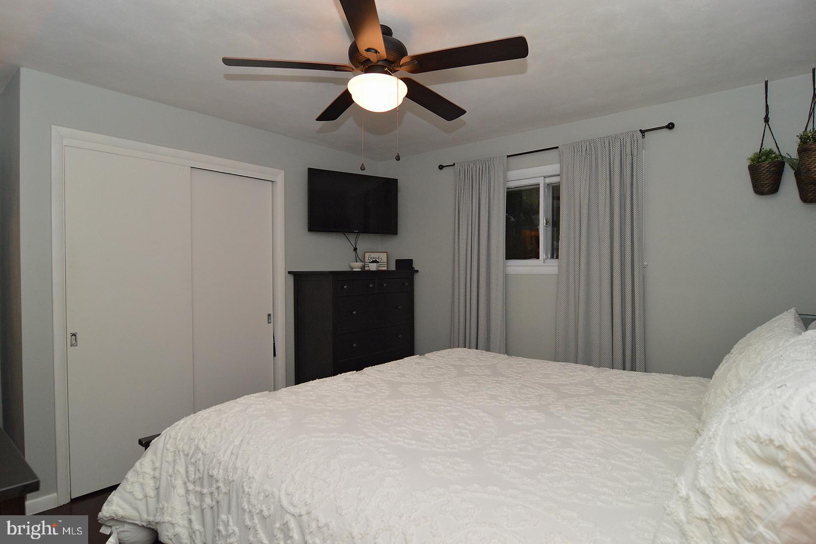 234 Jefferson Boulevard Reading, PA 19609 - Photo 16 of 36