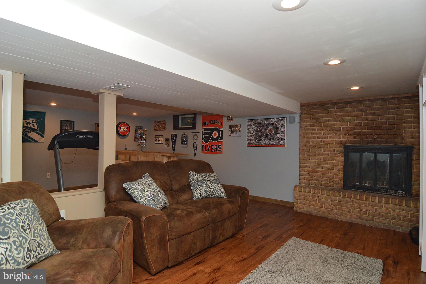 234 Jefferson Boulevard Reading, PA 19609 - Photo 27 of 36