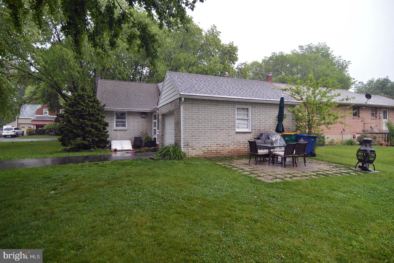 234 Jefferson Boulevard Reading, PA 19609 - Photo 33 of 36