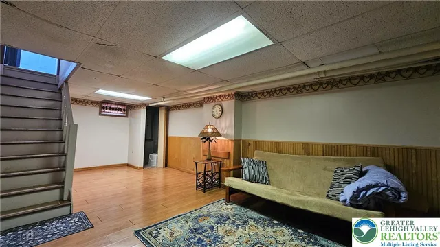 $285,000 | 1065 Easton Road, Hellertown, PA 18055