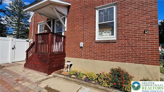 $285,000 | 1065 Easton Road, Hellertown, PA 18055