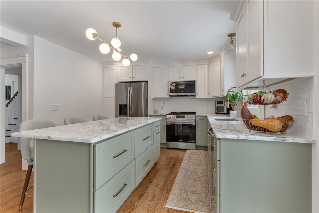 81 Bristol Ferry Road Portsmouth, RI 02871 - Photo 9 of 49