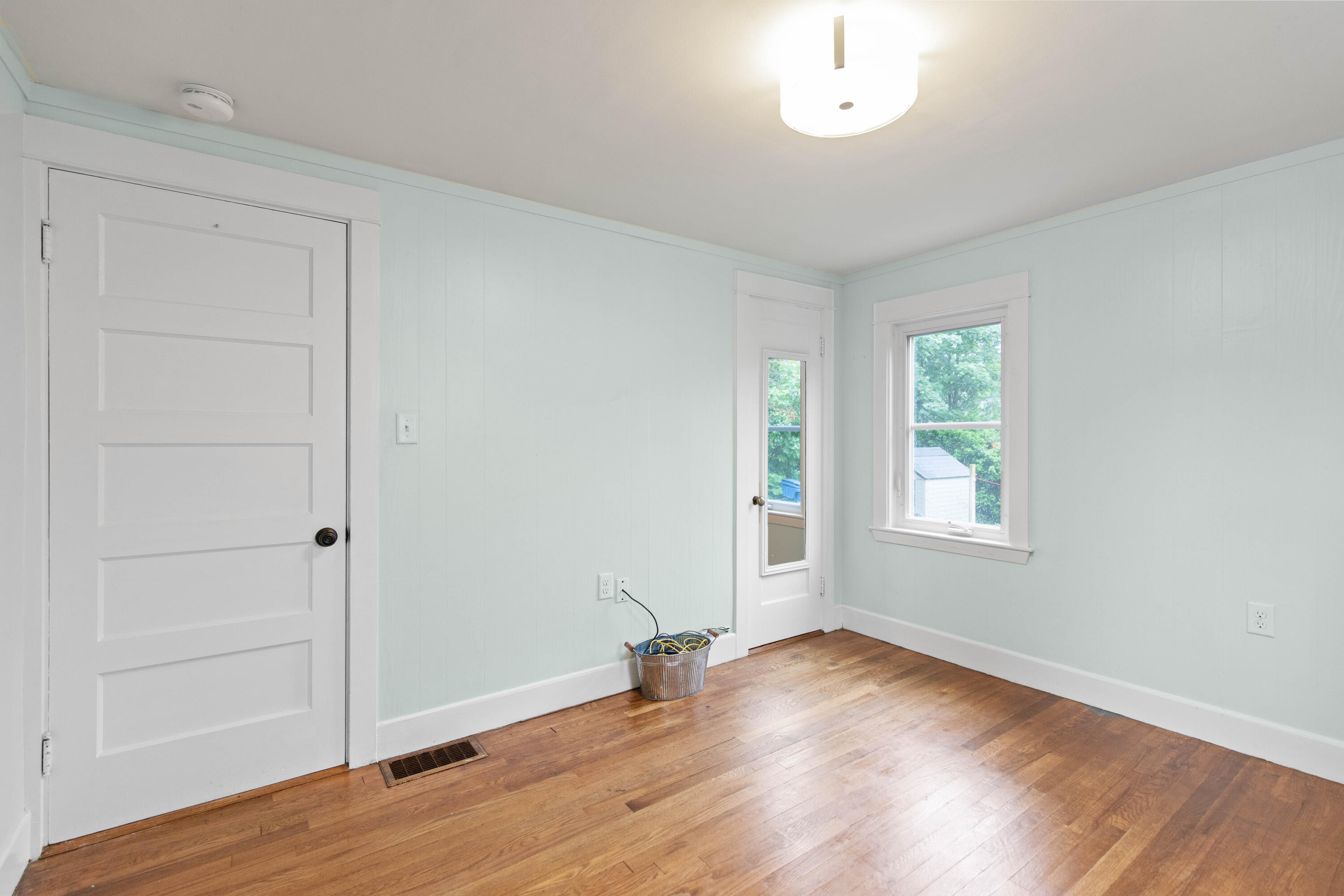 116 Gleckler Road Portland, ME 04103 - Photo 12 of 25 116 Gleckler Portland-007