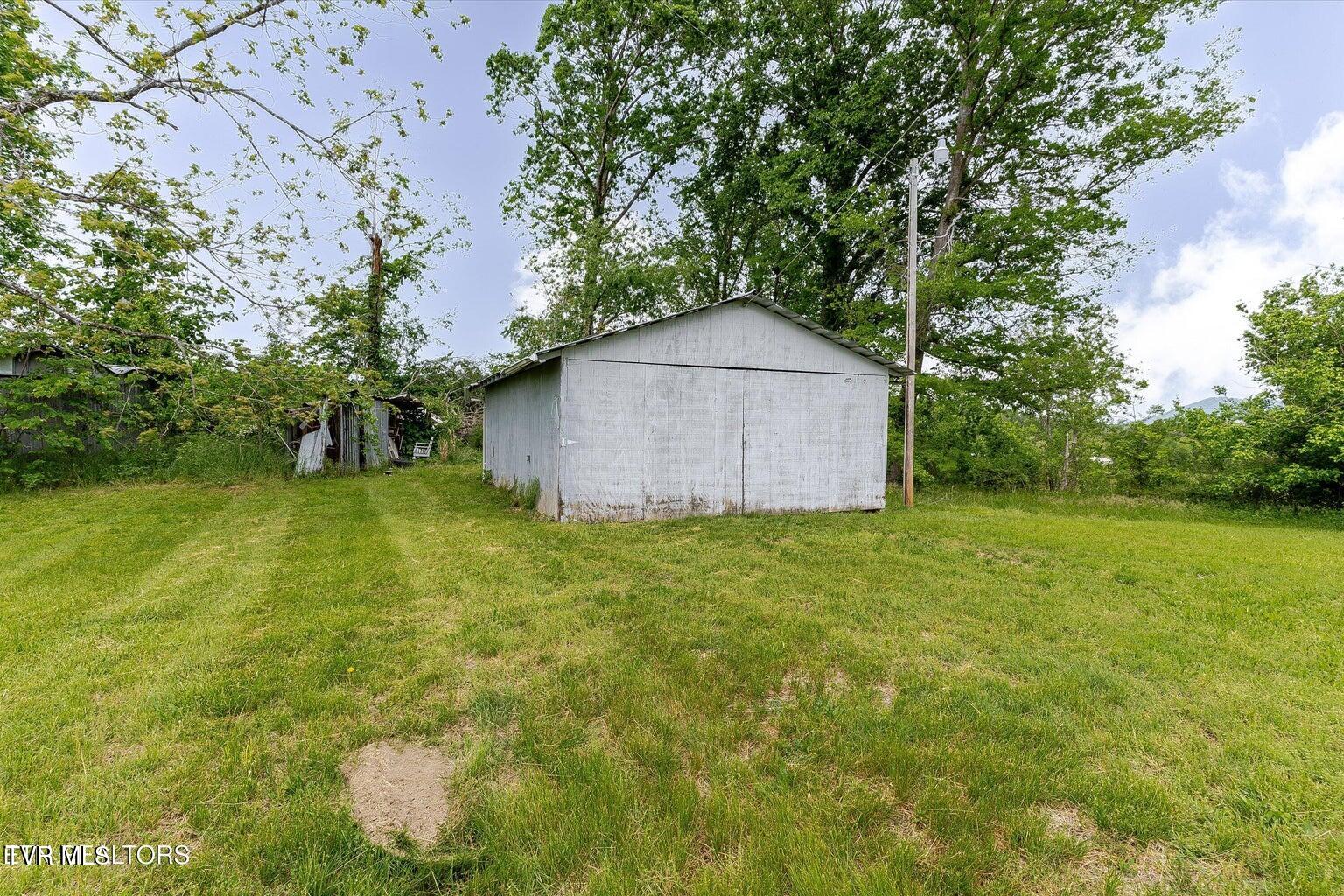 2170 Lone Mountain Road Tazewell, TN 37879 - Photo 3 of 23 18