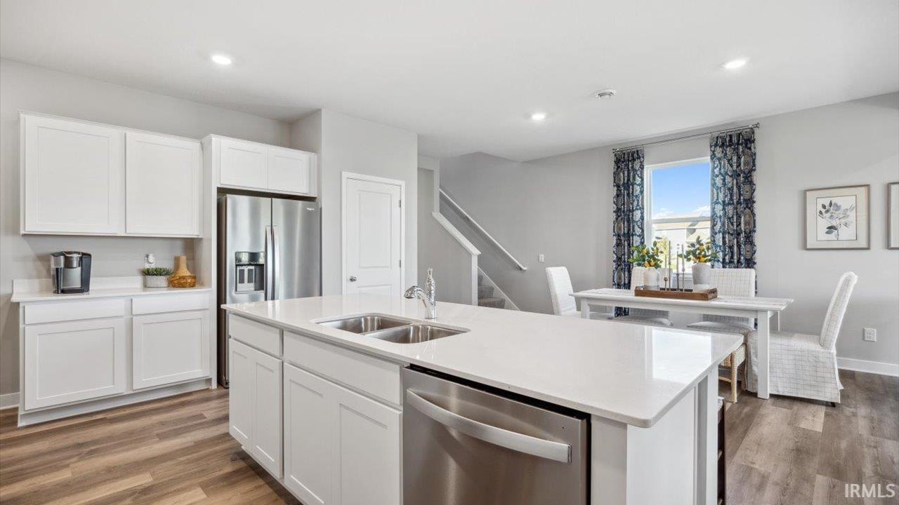 5495 Tranquilo Way Fort Wayne, IN 46818 - Photo 5 of 23