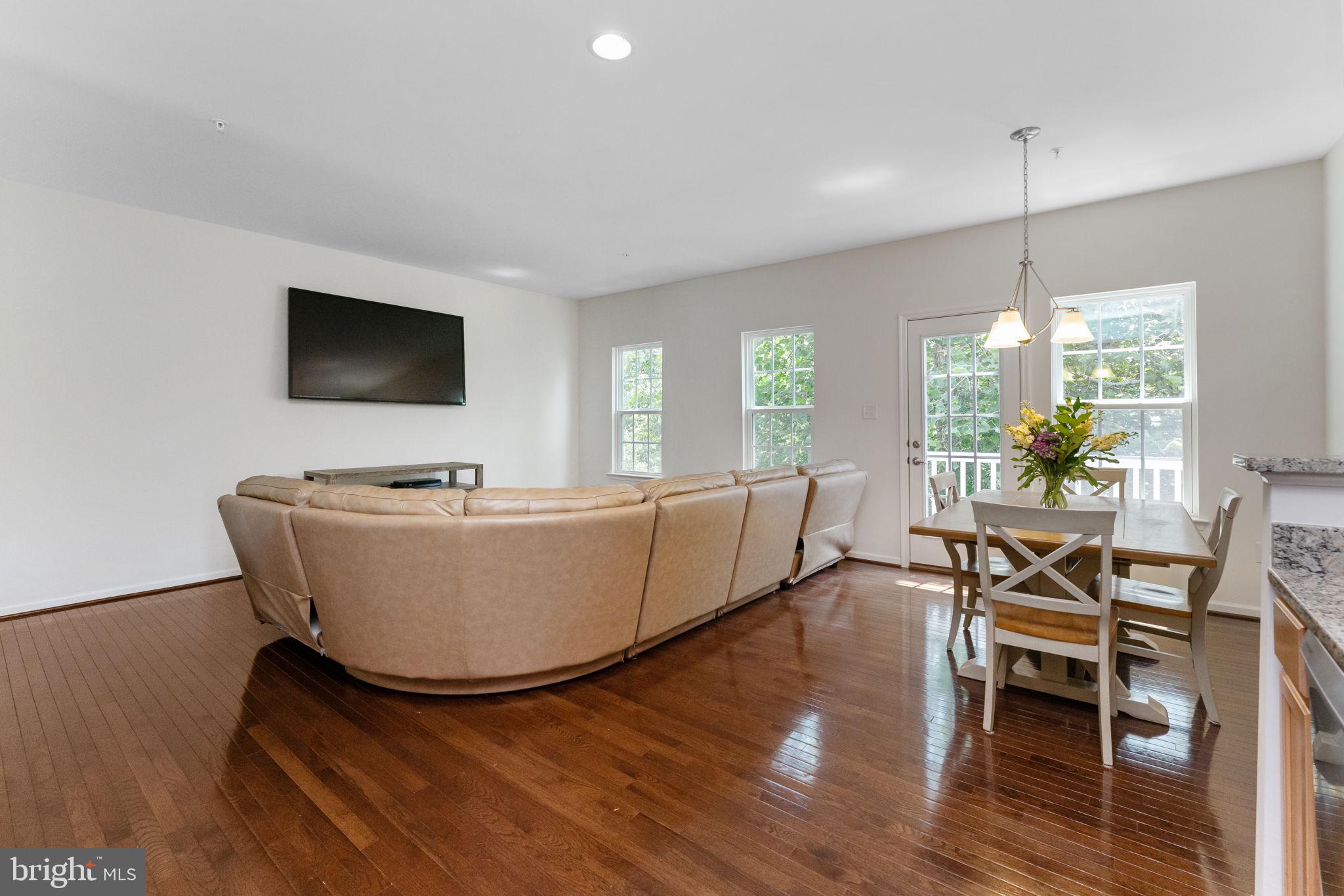 808 Sisler Road Phoenixville, PA 19460 - Photo 4 of 30 Gallery Image 4