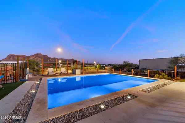 $825,000 | 1927 East Superstition Boulevard, Apache Junction, AZ 85119