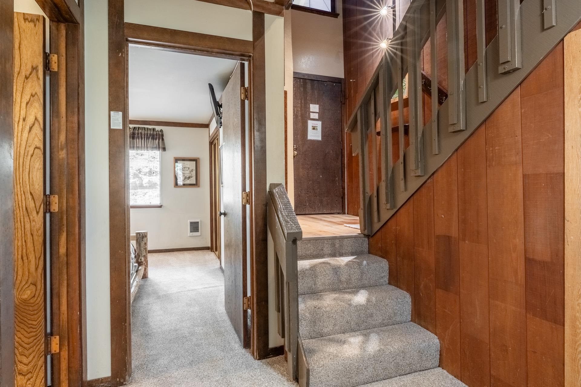 94 John Muir Road, Unit 127 Mammoth Lakes, CA 93546 - Photo 14 of 32 a view of entryway