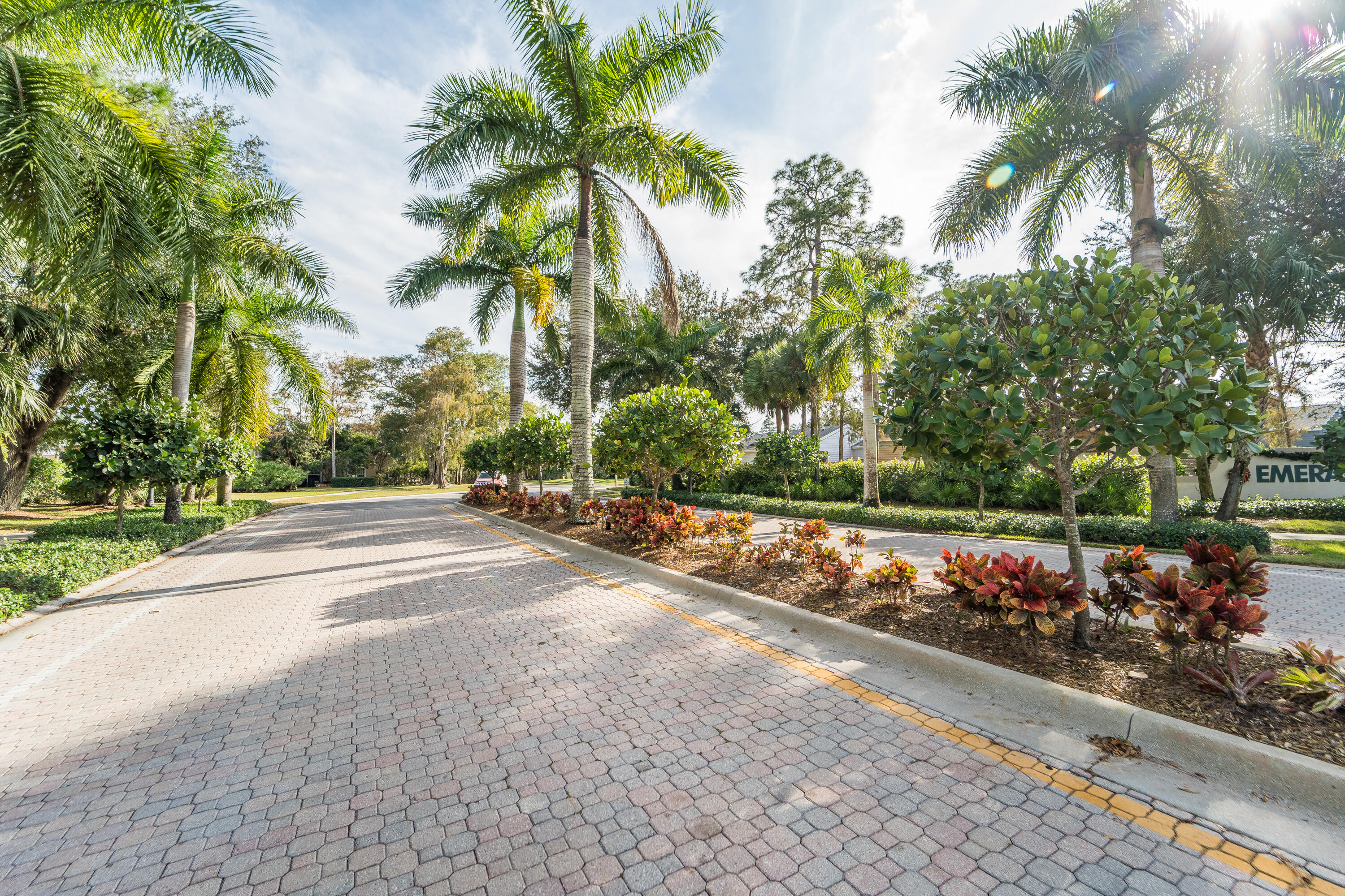 13164 Quiet Woods Road, Unit B Wellington, FL 33414 - Photo 35 of 48 Community entry