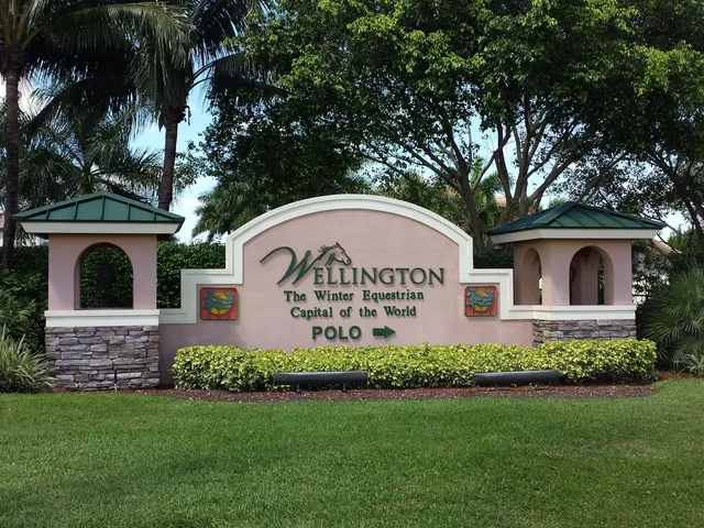 $449,000 | 13164 Quiet Woods Road, Unit B, Wellington, FL 33414