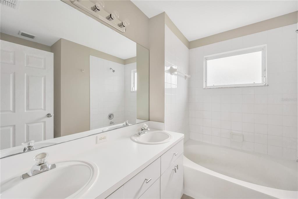 5806 Tanagerlake Road Lithia, FL 33547 - Photo 26 of 33